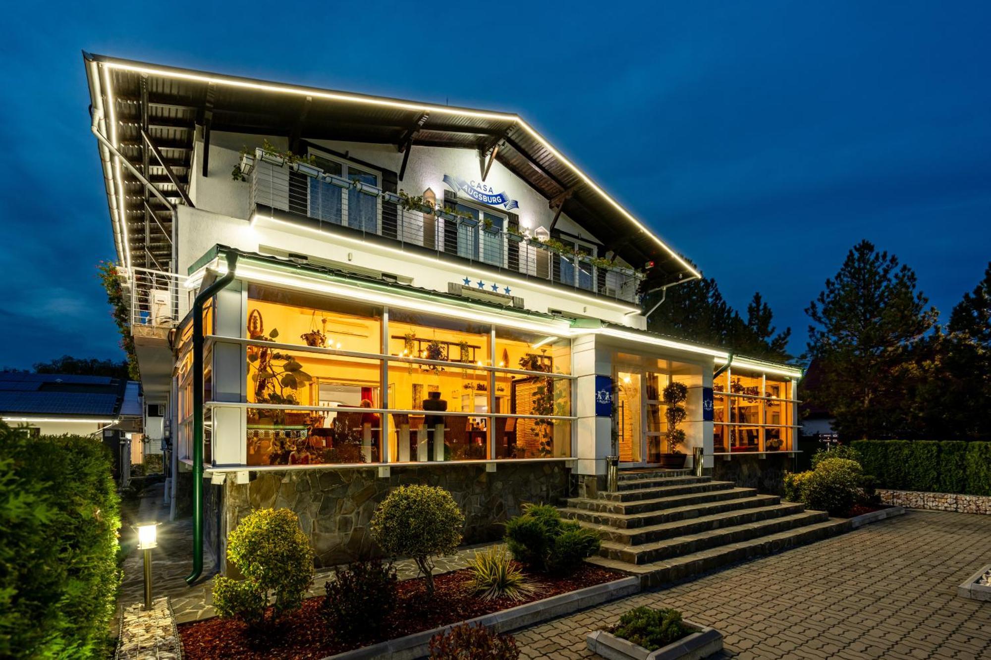 Casa Augsburg Hotel Băneşti Buitenkant foto