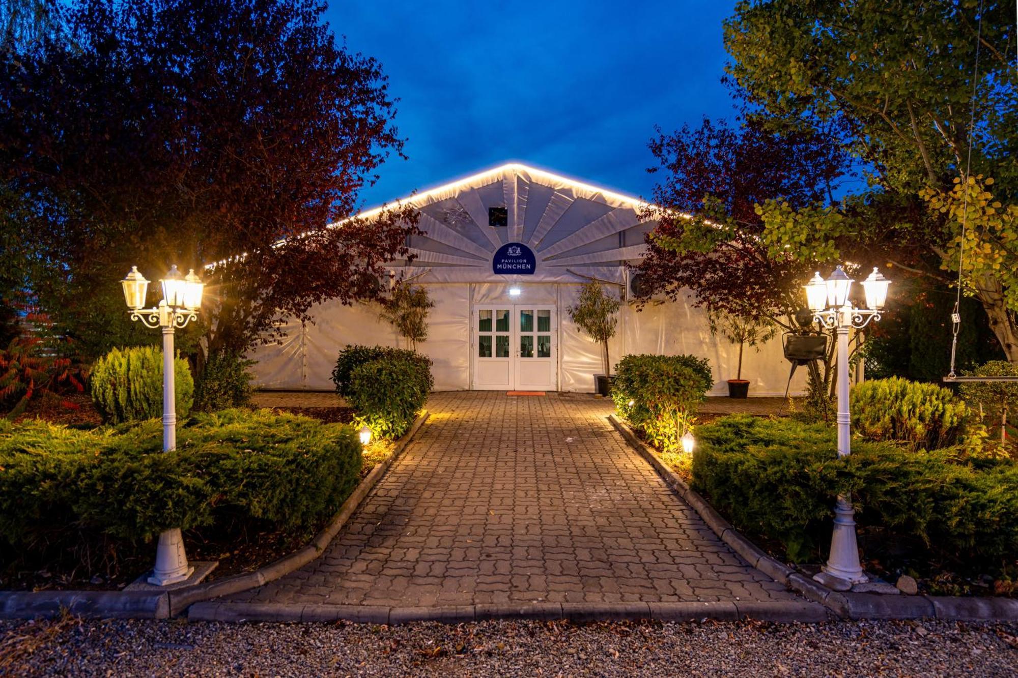 Casa Augsburg Hotel Băneşti Buitenkant foto