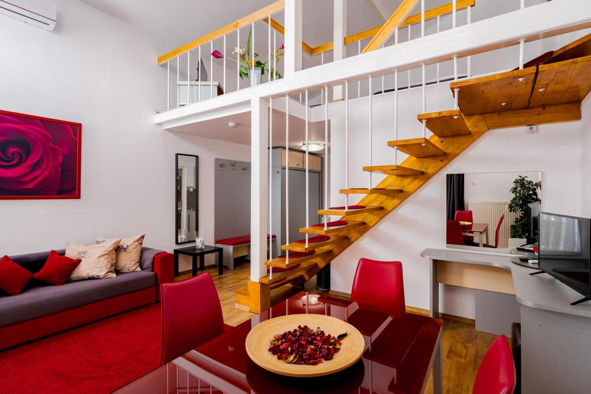 Casa Augsburg Hotel Băneşti Buitenkant foto